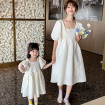 2022 new pro-daughter dress Mother womens dress Summer clothing Thin Bubble Cuff dress Korean version Girl Skirt Ocean gas Fried Street
