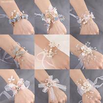 Bridesmaids wrist flowers brides Korean wedding gifts beautiful Sisters sisters hand flowers childrens bracelets