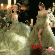 New photo studio theme clothing tour hipster green wedding dress sling color photo couple photo dress