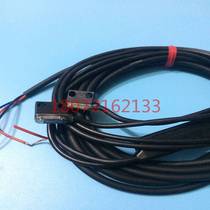 KEYENCE Keyence PQ-01 PQ-02 line built-in amplifier photoelectric sensor