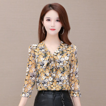 Flower chiffon shirt women early spring and autumn 2021 new high-end age mother foreign temperament noble small shirt top