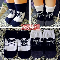 Babys neutral shoe socks 2 pairs of shoes and socks baby fake shoes and socks 6 - 24 months sneakers and socks