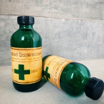 Biochemical crisis 8 village surrounding hand sanitizer bottle original scale game props 250ml model drinking water spray spray