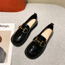 Wushe British style retro black classic horse collar buckle flat bottom Lofu XIE big head doll flat bottom single XIE female