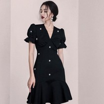  Gaoding French retro Hepburn style small black dress can usually be worn socialite temperament bubble sleeve birthday party small gift dress