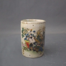 Qing Guangxu pastel eight immortals pen holder Old goods folk home retro decorative porcelain collection ornaments Antique porcelain