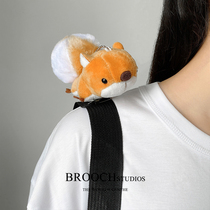 BROOCH creates camp Fu Sichao with big tail squirrel BROOCH pendant hanging ornaments cute plush pin female