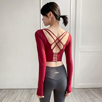 Yoga clothing womens autumn and winter long sleeve with chest pad sports shirt short sexy tight slim back fitness suit
