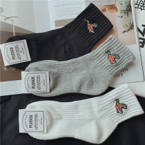  3 pairs of net red ducklings embroidered mens and womens socks pure cotton breathable black and white sports basketball short tube stockings wild