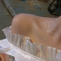 She painted summer fireworks White tattoo stickers 2021 new stickers collarbone women waterproof long lasting semi permanent sexy