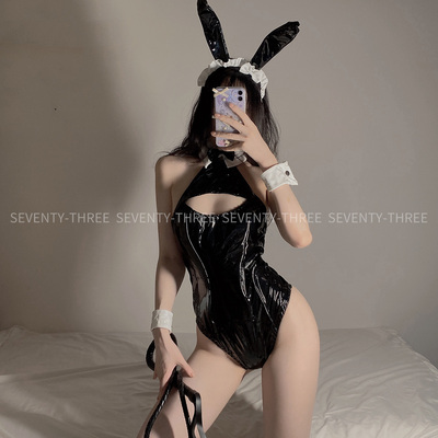 taobao agent Seven three sexy open -cut rabbit girls, patent leather hollow tight -fitting tight -fitting hot girl pure rabbits