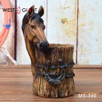 Western Giant creative horse head pen holder ornaments Home decorations Vintage resin crafts wine cabinet ornaments