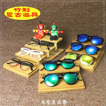 Creative varnished bamboo and wood glasses display shelf sun glasses display Props sunglasses counter decoration paint ladder