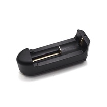 Strong light flashlight universal model 18650 lithium battery charger single slot seat charging large capacity lighting