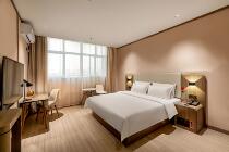 Hanting Express Guangzhou North Railway Station Big Bed Room