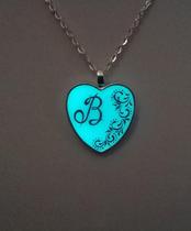 Initial㊣British hand-made special charming beautiful blue luminous heart-shaped luminous pendant necklace
