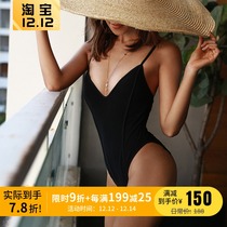 PL retro deep V show thin high fork swimsuit women INS sexy beach hot spring European and American conjoined bikini 2021 New