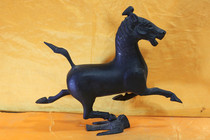 Imitation antique bronze ware horse tree-making process rust pendulum pieces antique collection Jiaphang ancient play 