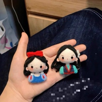 Handmade DIY crochet wool doll 531 Hua Mulan Snow White brooch electronic graphic tutorial Doll Gift