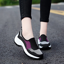 Outdoor casual shoes womens autumn light breathable mesh thick sole high-rise shoes middle-aged mother shoes walking shoes