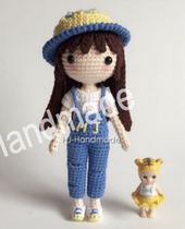 Crochet illustration Bib with hat Long-haired girl(Yunshu)Chinese tutorial Wool doll illustration