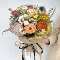 Wildflowers under the hillside South Africa imported natural dried bouquets holding flowers emperor princess bank wood Nordic soft decoration