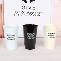 Flowers flower bucket Wrought iron bucket Flower arrangement Wake flower bucket Flower vase decorative desktop ornaments Simple dried flower tube