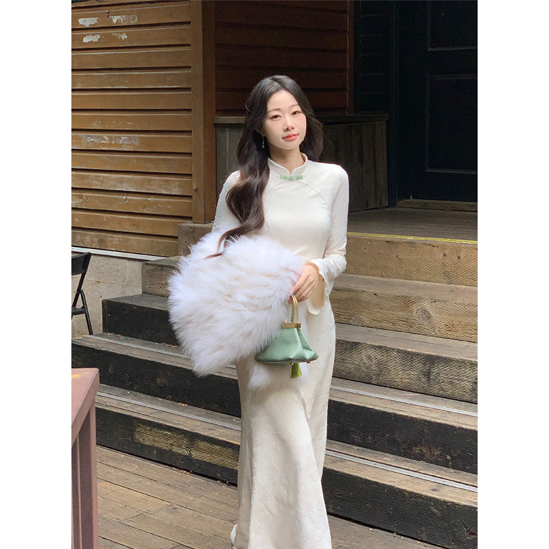EIA Yiyao [雪のような梨の花] 新しい中国風レトロ改良チャイナドレス女性の秋冬ジャカード長袖ドレス