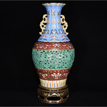 LY0822 An old Qing Qianlong hollowed-out heart-turning vase