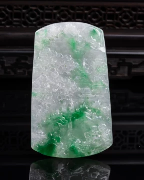 翡翠 高氷種 山水牌 精工神仏彫刻 長方形 明緑白透明石 水頭
