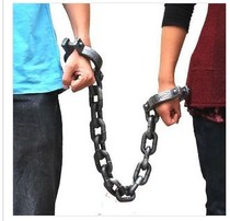 Film and television props handcuffs shackles torture tools plastic prisoners COS chains shackles anklets shackles handcuffs bracelets