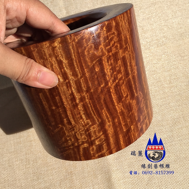 小王子捕捉蝙蝠 小王子捕捉蝙蝠