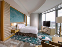 Atlantis Premier Suite